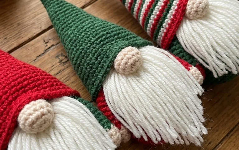Amigurumi Christmas Gnomes - FREE Crochet Pattern -
